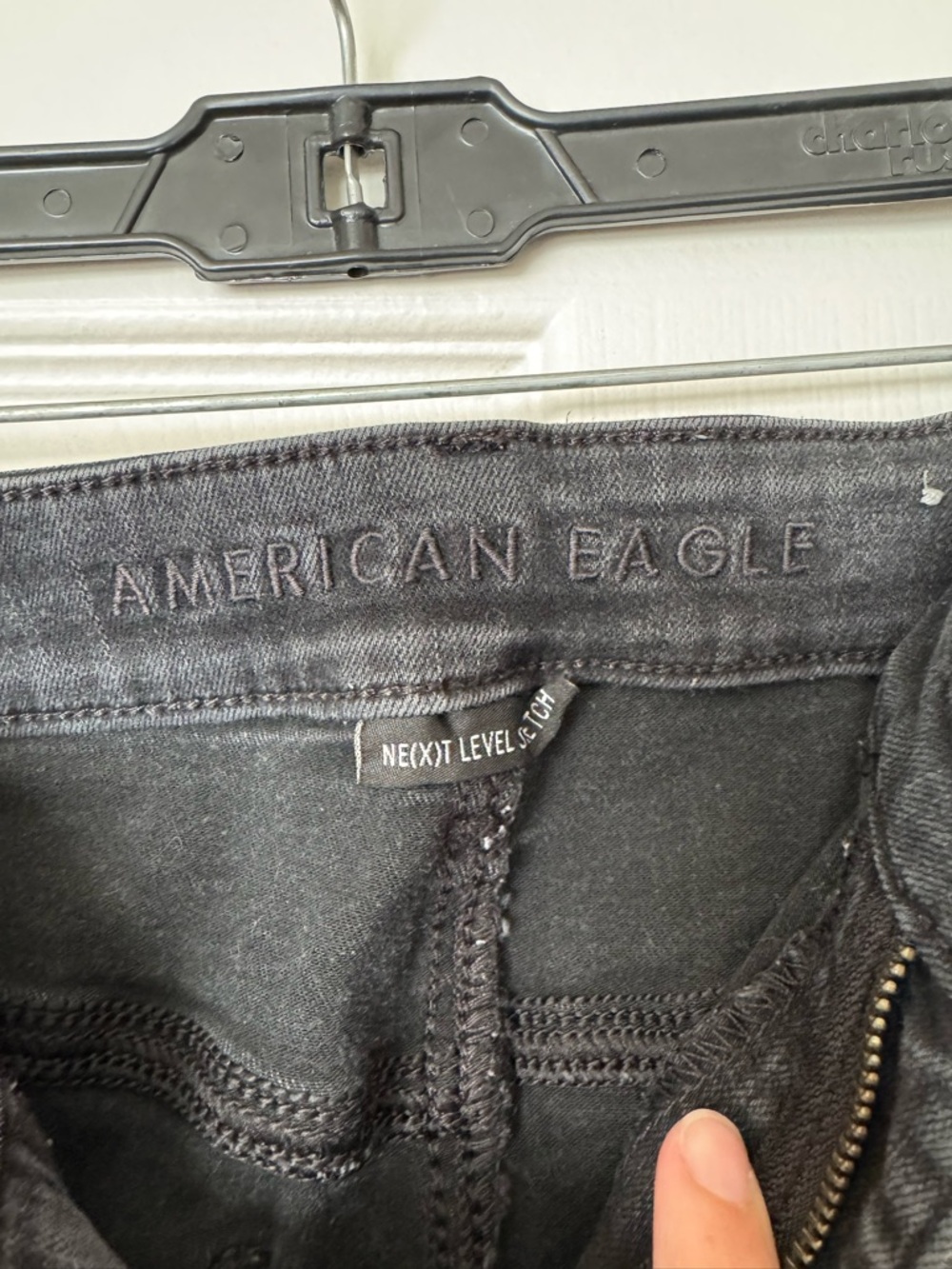 American Eagle Outfitters Black Ripped Skinny Jeans Size 8 - Picture 3 of 4